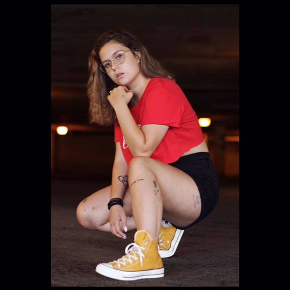 Meet your Posher, Sara-maude - Picture 1 of 1